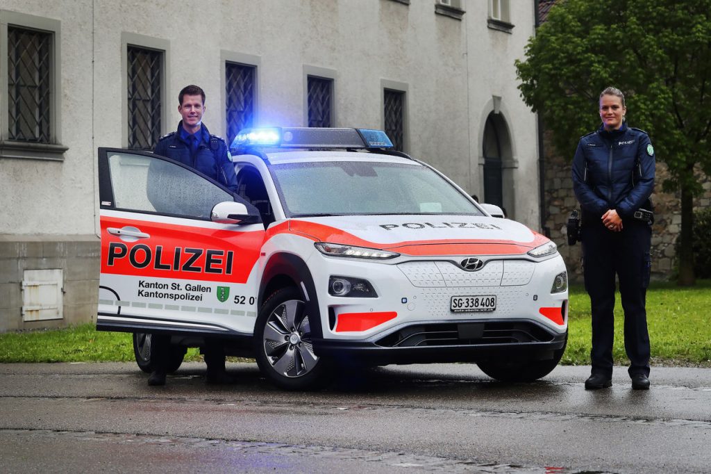 Frotas Policiais Europeias passam a integrar carros elétricos da Hyundai