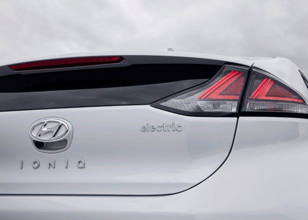 Traseira do carro IONIQ Eletric